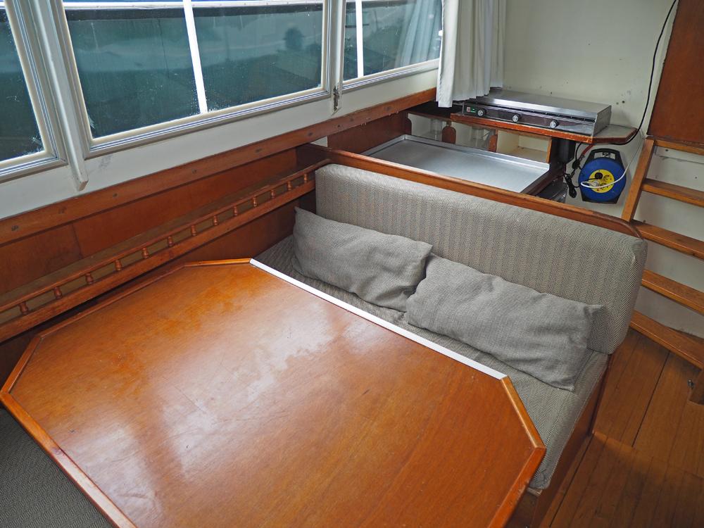 Salon, H&eacute;bergements